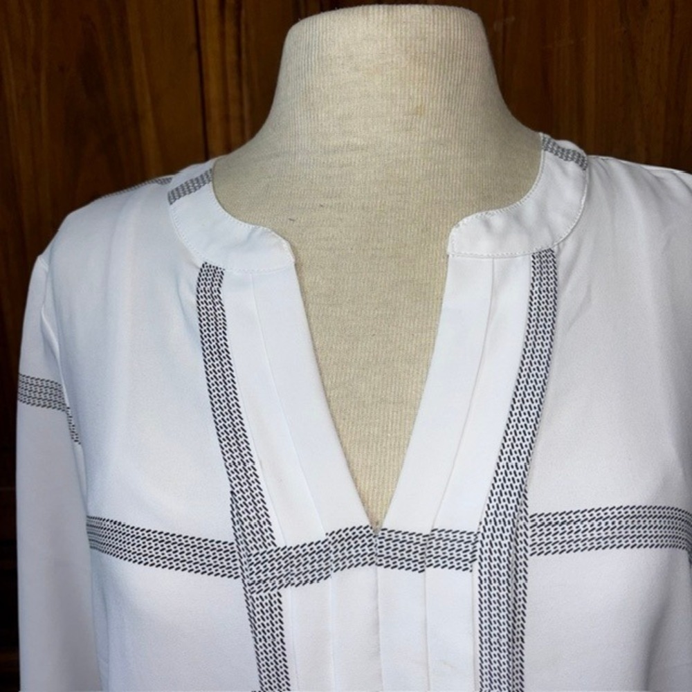 41 Hawthorn Womens White Gray Windowpane Split Neck 3/4 Sleeve Blouse Medium - Picture 3 of 7